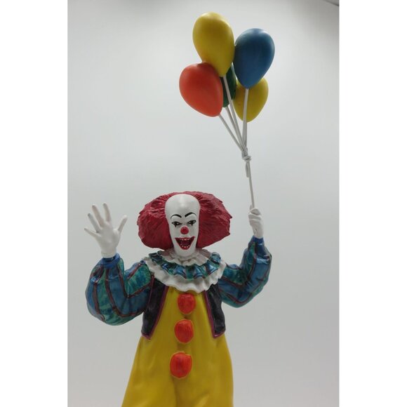 IT Pennywise Talking CLOWN 2018 Figurine With Multicoloured Balloons 14" Tall - Picture 7 of 14